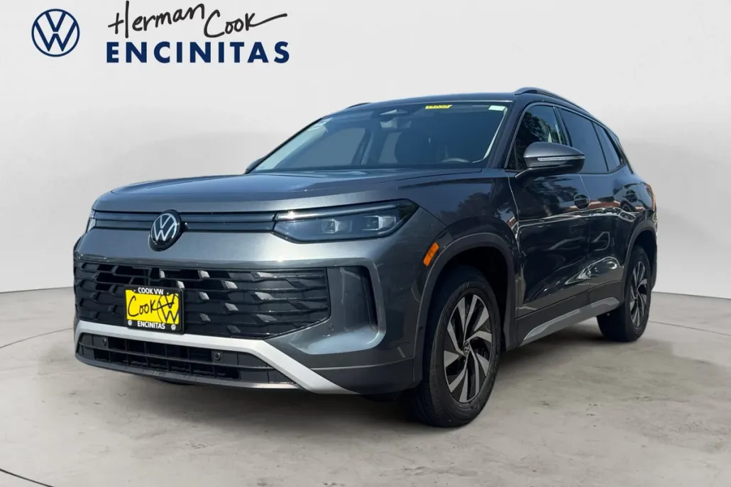 2025 Volkswagen Tiguan S photo 1