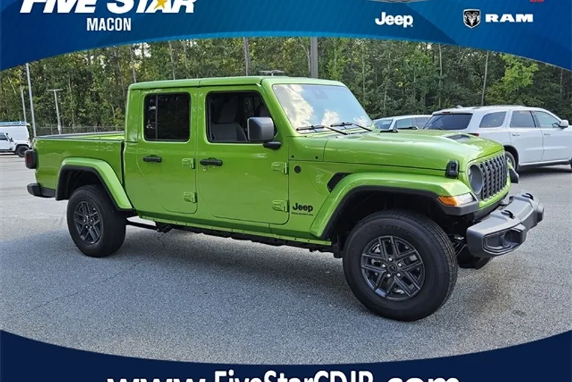 2025 Jeep Gladiator Sport S photo 1