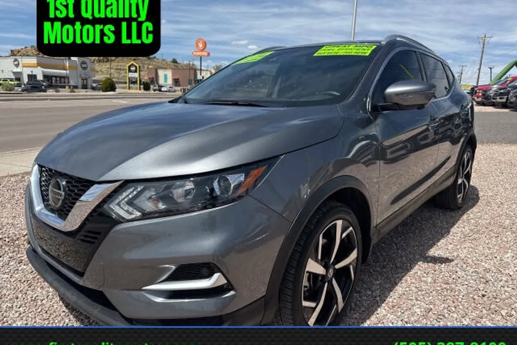 2022 Nissan Rogue Sport SL photo 1