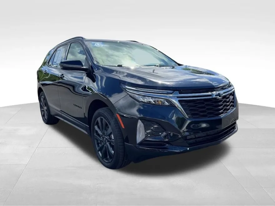 2023 Chevrolet Equinox RS photo 1