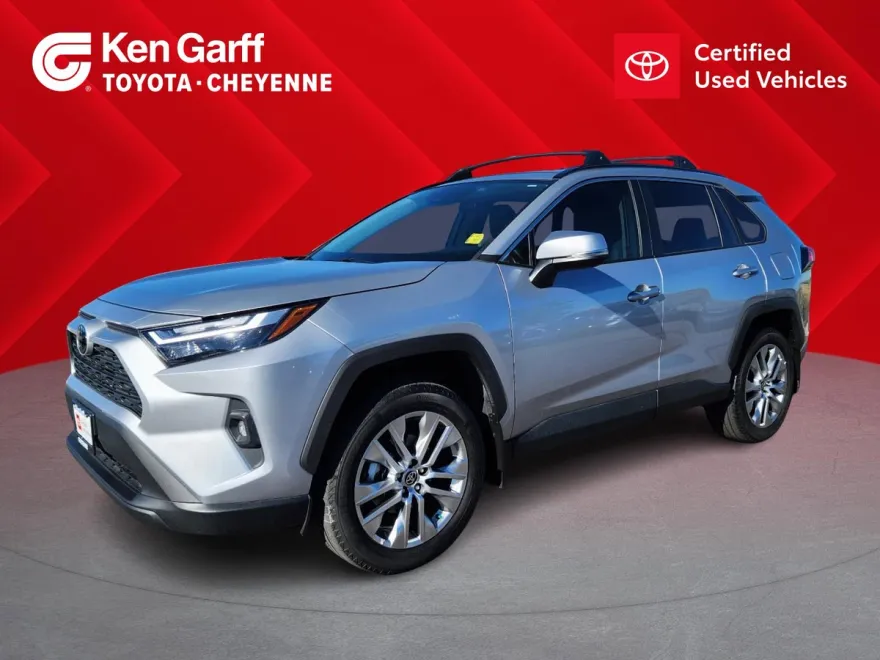 2023 Toyota RAV4 XLE Premium photo 1