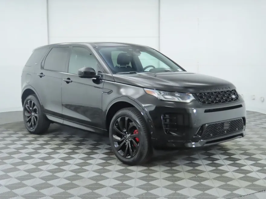 2024 Land Rover Discovery Sport SE photo 1