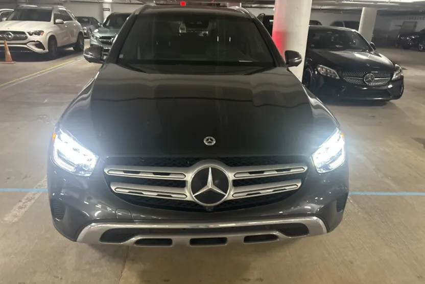 2022 Mercedes Benz GLC 300 photo 1