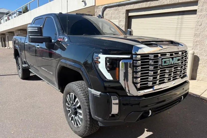 2024 Gmc Sierra 2500 HD Denali photo 1