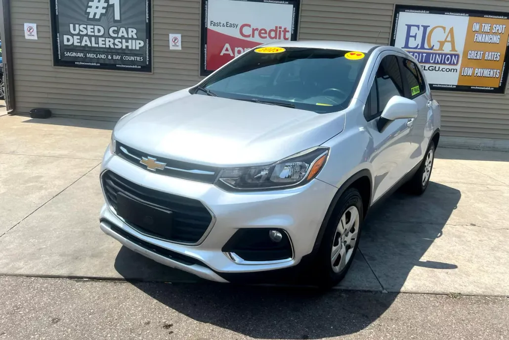 2018 Chevrolet Trax LS photo 1