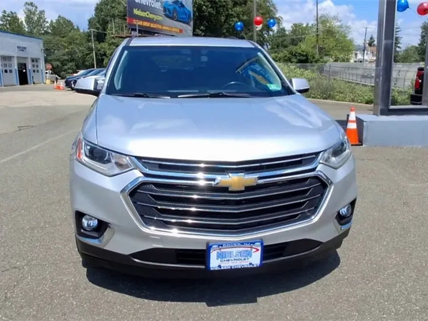 2018 Chevrolet Traverse Cloth 1LT photo 1