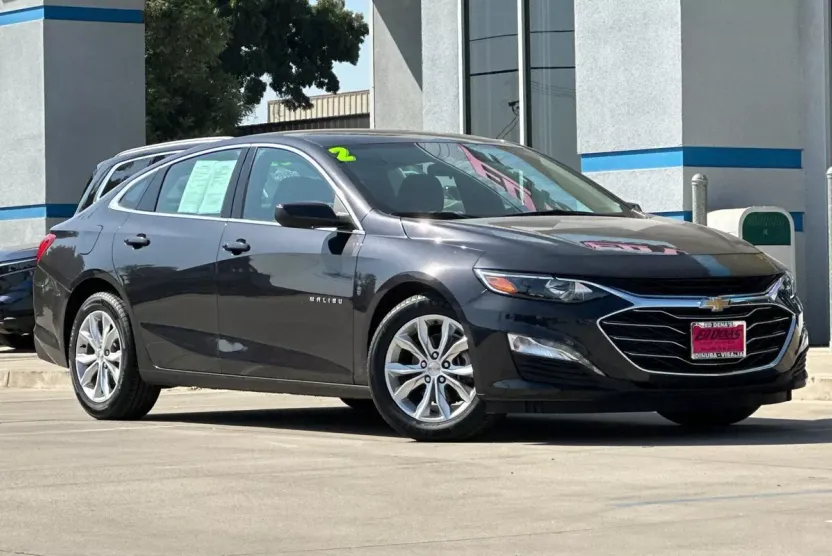 2023 Chevrolet Malibu 1LT photo 1