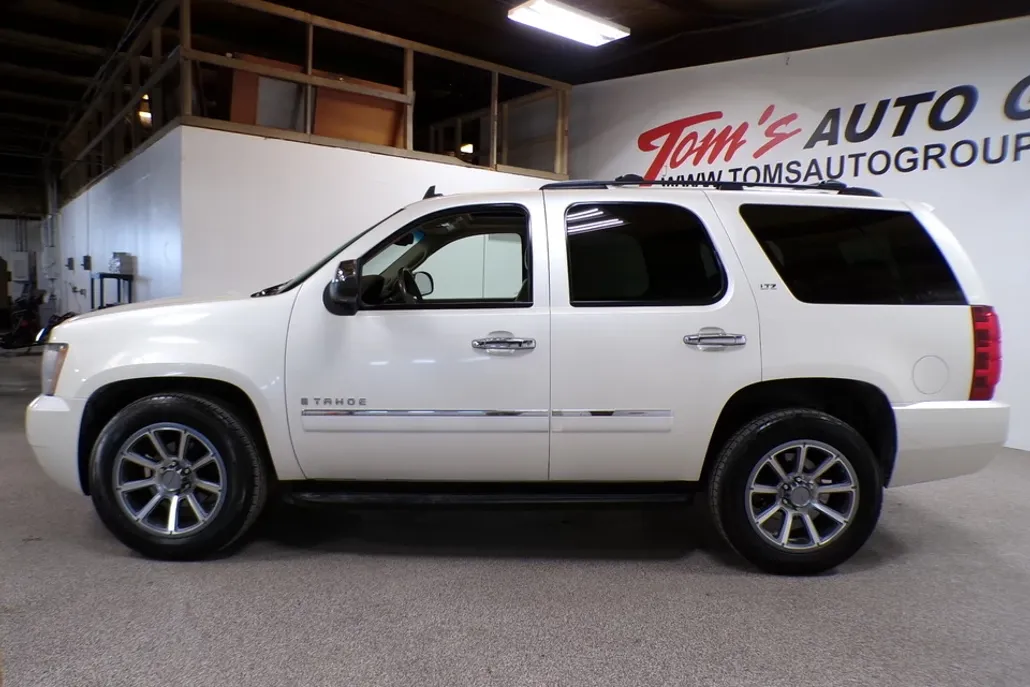 2009 Chevrolet Tahoe LTZ photo 1
