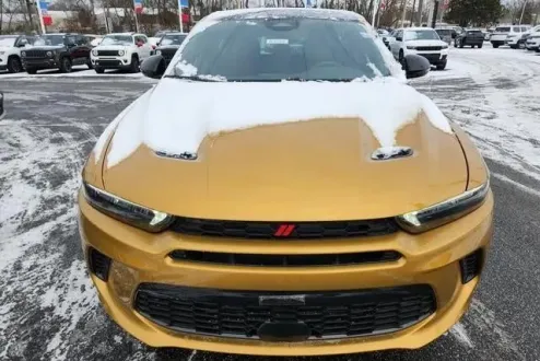 2024 Dodge Hornet R/T Plus photo 2