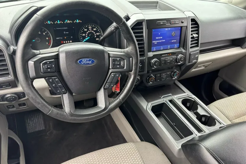 2019 Ford F-150 XLT photo 1