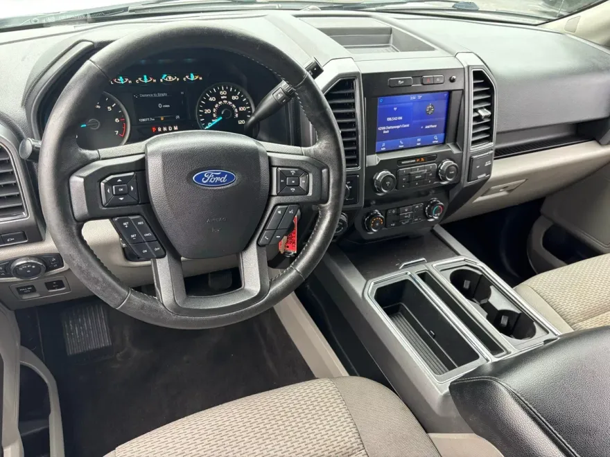 2019 Ford F-150 XLT photo 1
