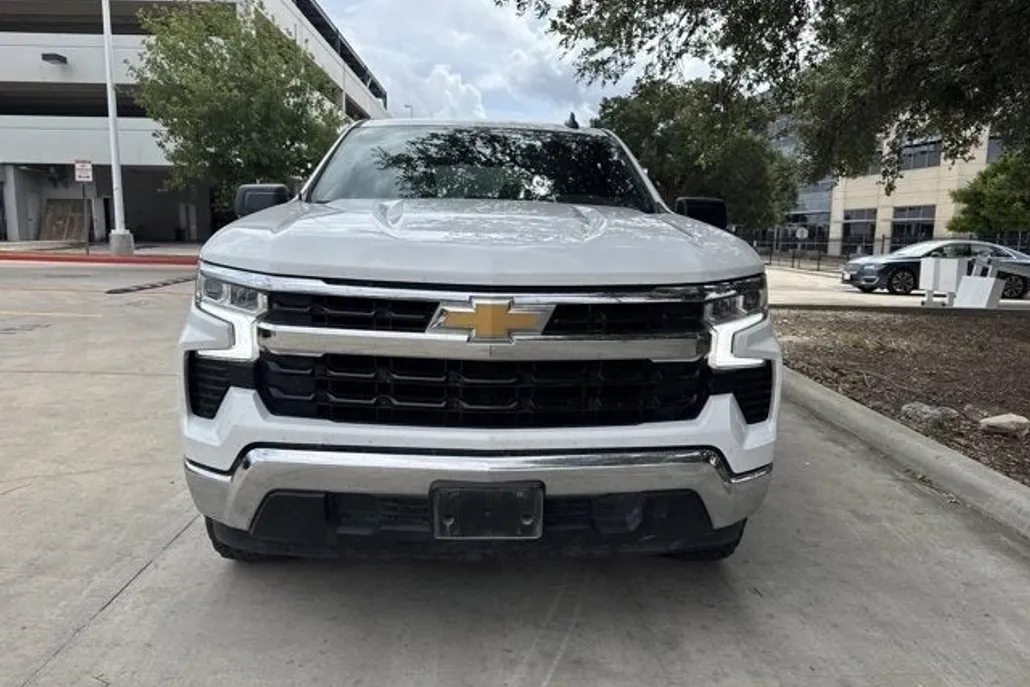 2023 Chevrolet Silverado 1500 LT photo 1