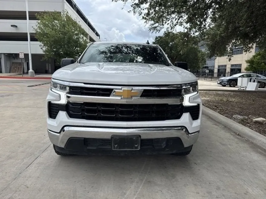 2023 Chevrolet Silverado 1500 LT photo 1