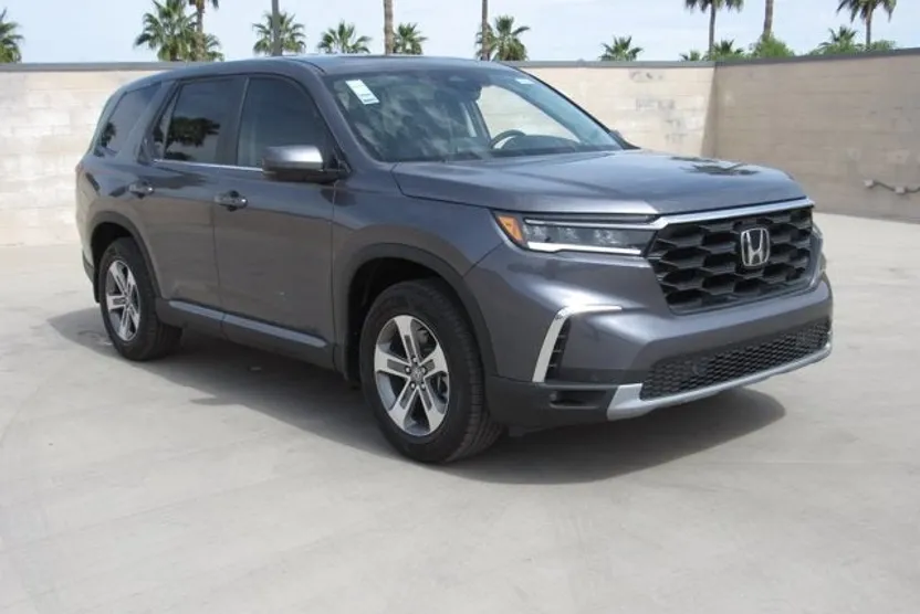 2025 Honda Pilot EX-L photo 1