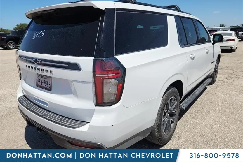 2021 Chevrolet Suburban Z71 photo 1
