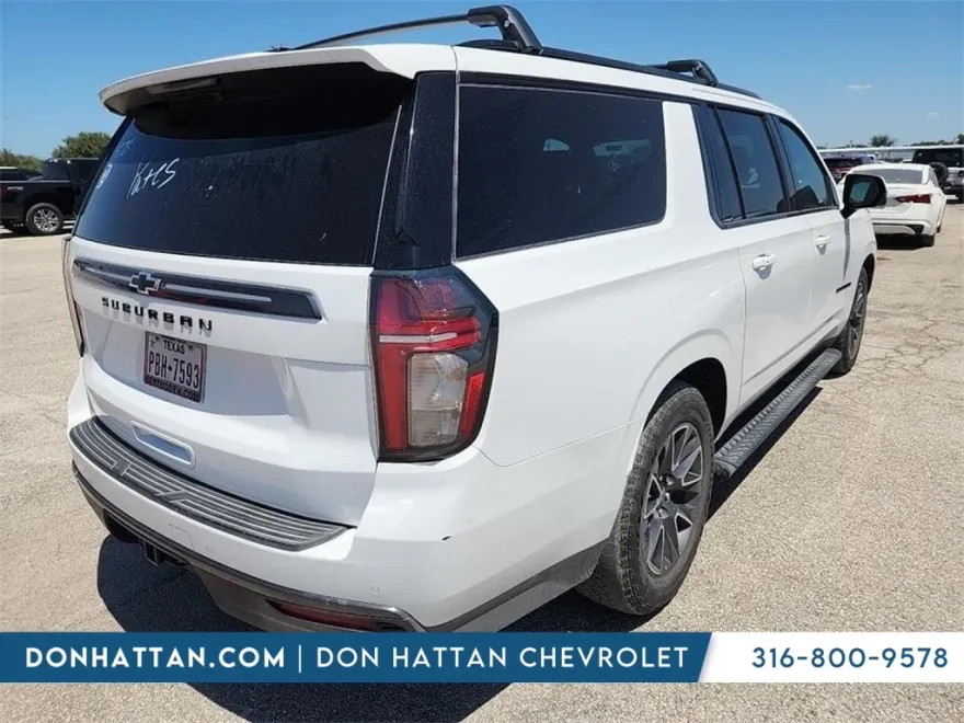 2021 Chevrolet Suburban Z71 photo 1