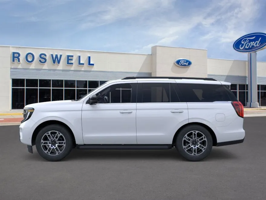2025 Ford Expedition photo 1