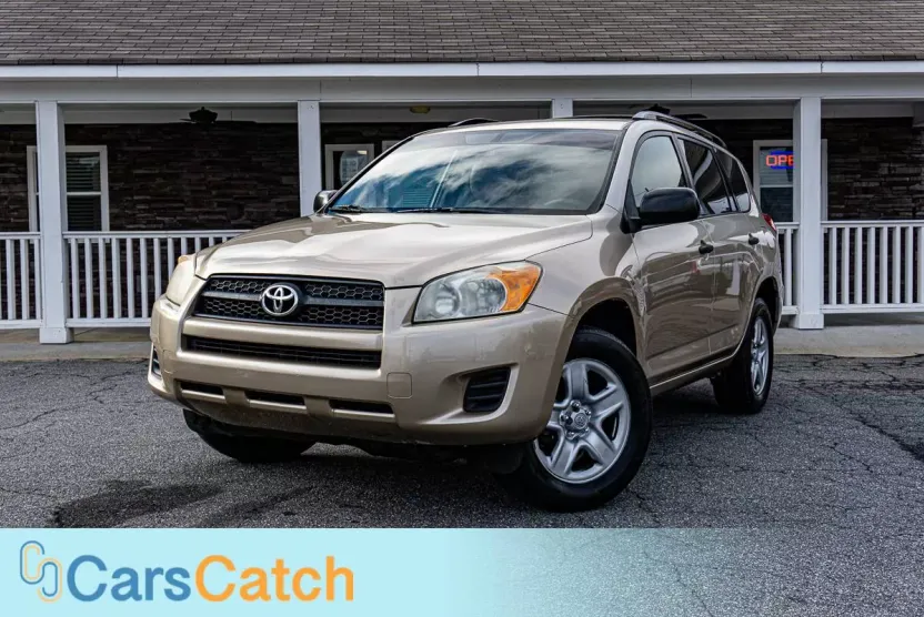 2010 Toyota RAV4 LE photo 1