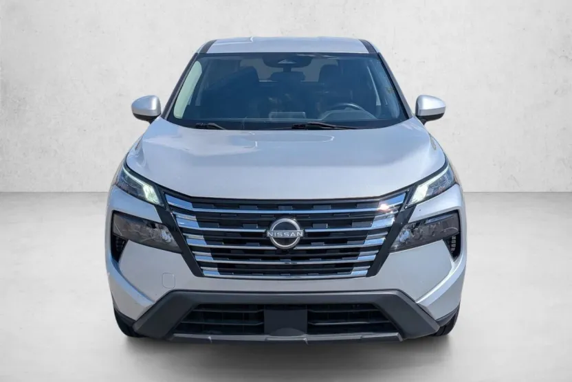 2024 Nissan Rogue SV photo 1