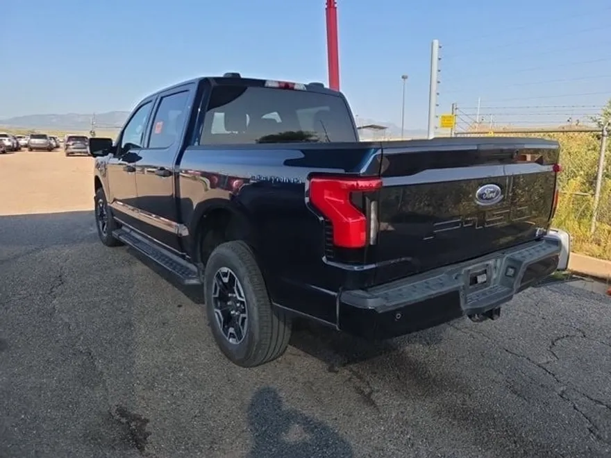 2023 Ford F-150 Lightning XLT photo 1