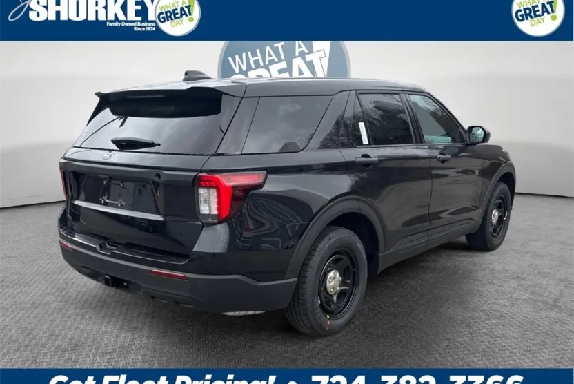 2025 Ford Explorer photo 1