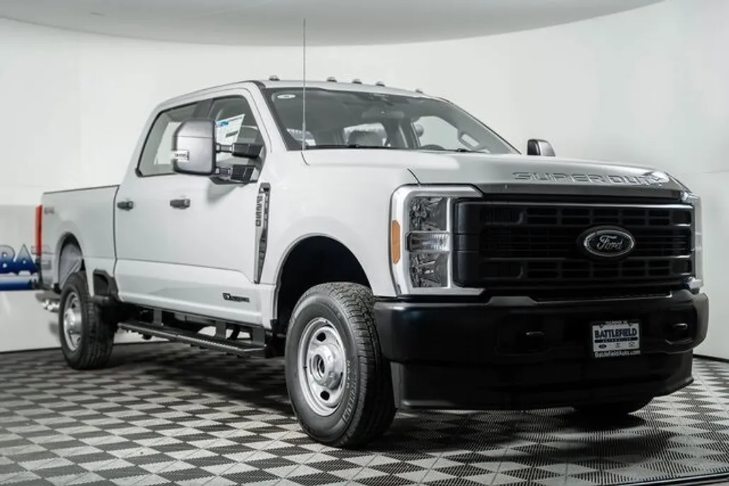 2025 Ford F-250 photo 1