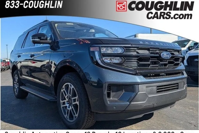 2025 Ford Expedition photo 1