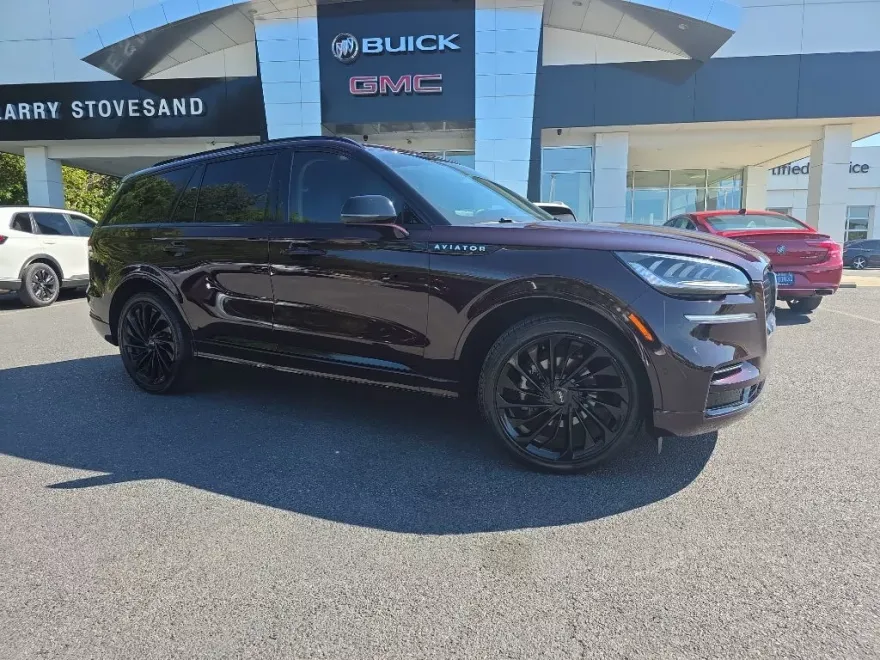 2023 Lincoln Aviator Reserve photo 1