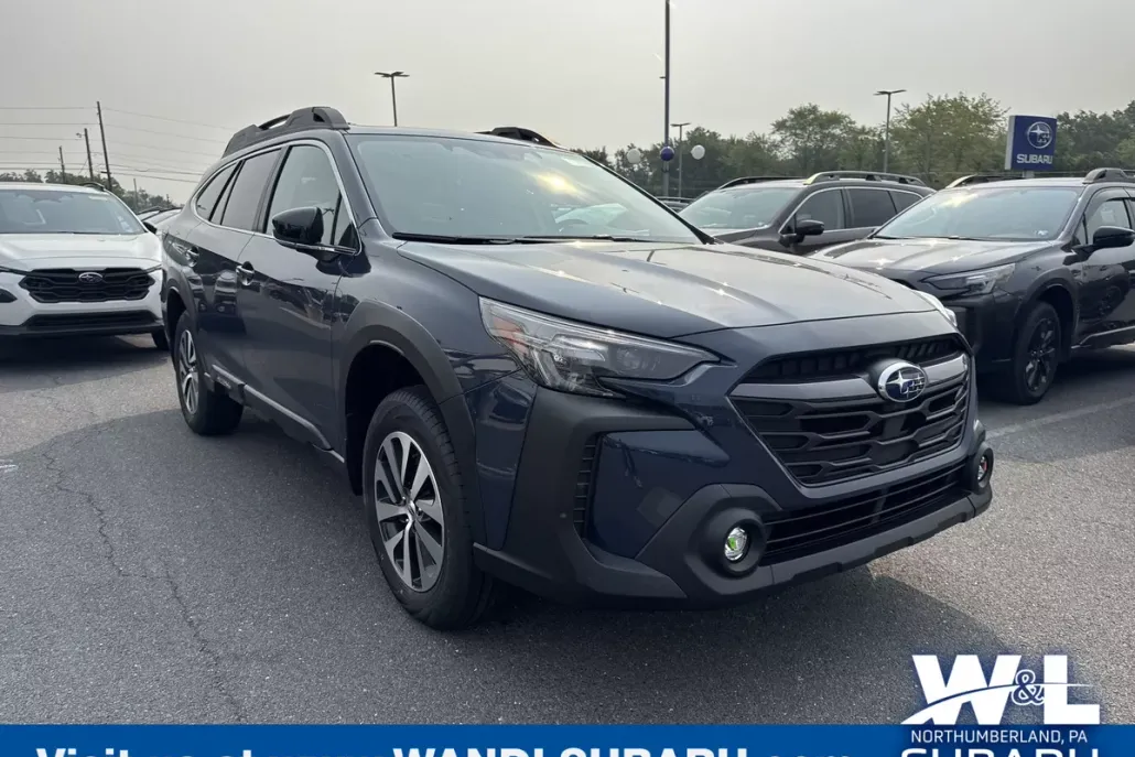 2025 Subaru Outback Premium photo 1