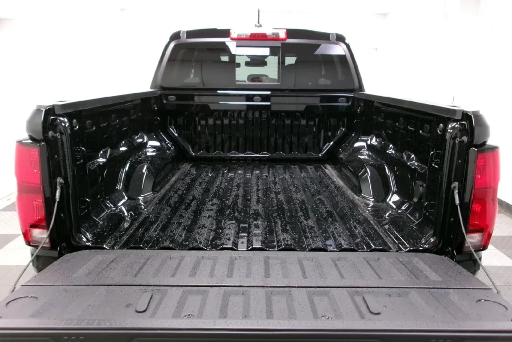 2025 Chevrolet Colorado Z71 photo 1