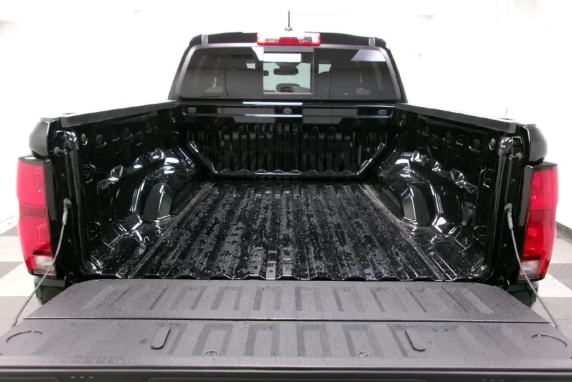 2025 Chevrolet Colorado Z71 photo 1