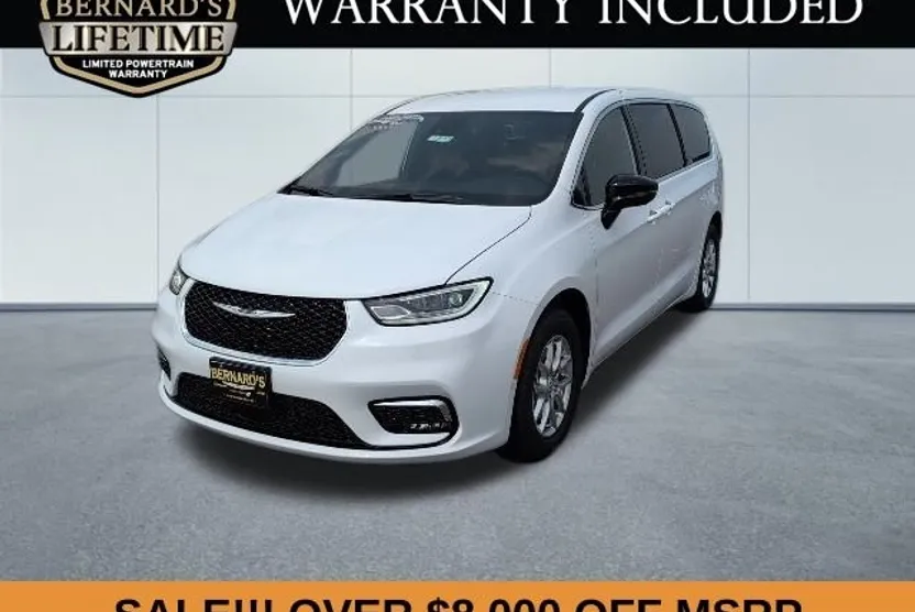 2025 Chrysler Pacifica photo 1
