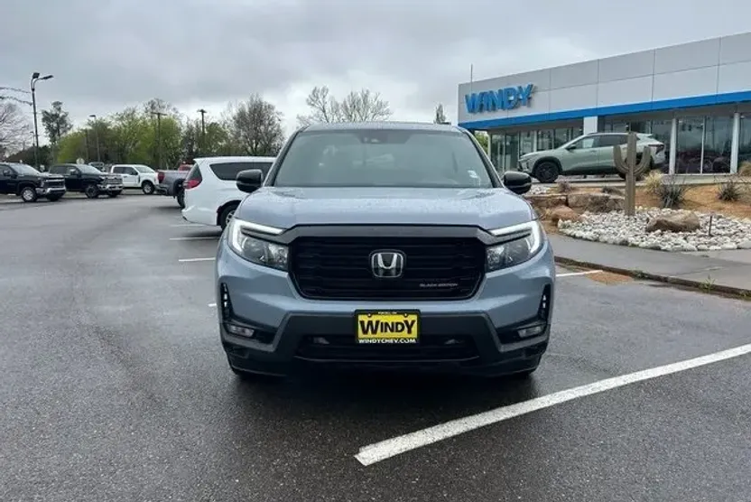 2022 Honda Ridgeline Black Edition photo 1