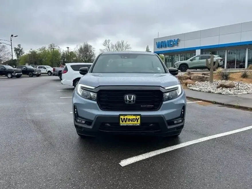 2022 Honda Ridgeline Black Edition photo 1