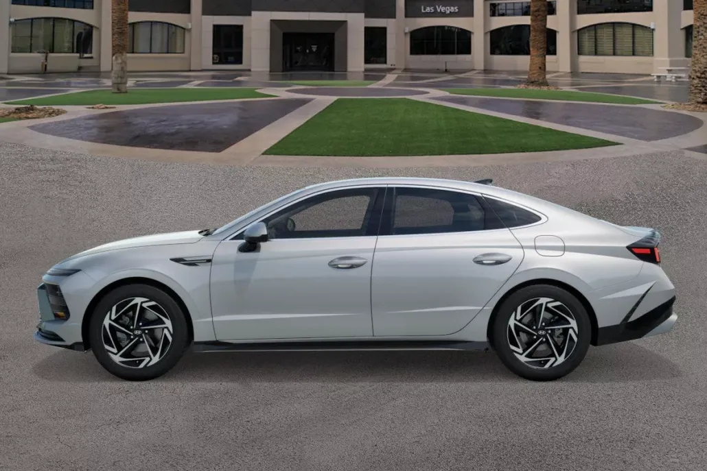 2026 Hyundai Sonata SEL Sport photo 1