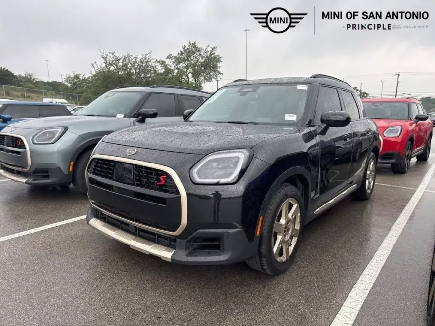 2025 Mini Cooper S ALL4 photo 1