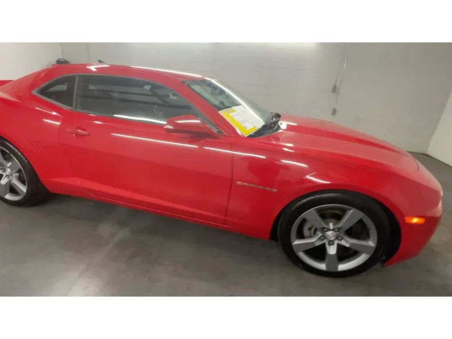 2011 Chevrolet Camaro 2LT photo 1