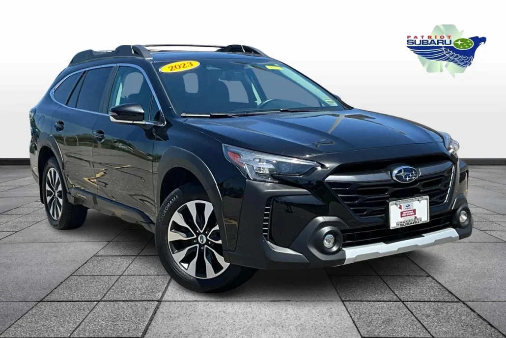 2023 Subaru Outback Limited XT photo 1