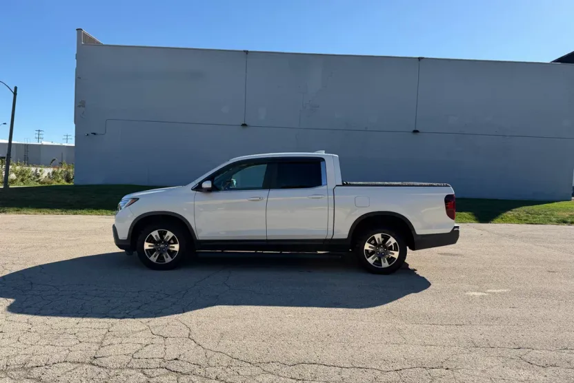 2019 Honda Ridgeline RTL-T photo 1