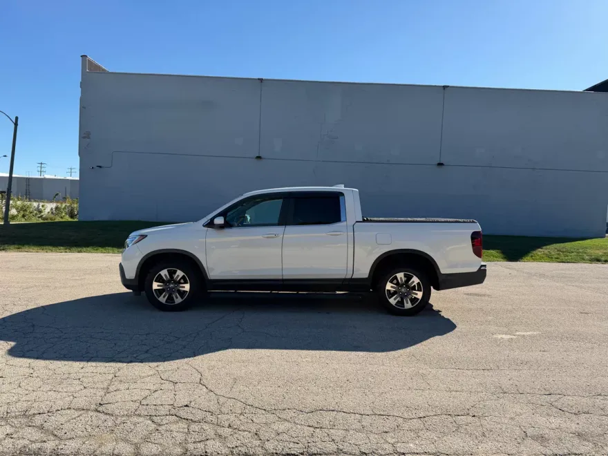 2019 Honda Ridgeline RTL-T photo 1