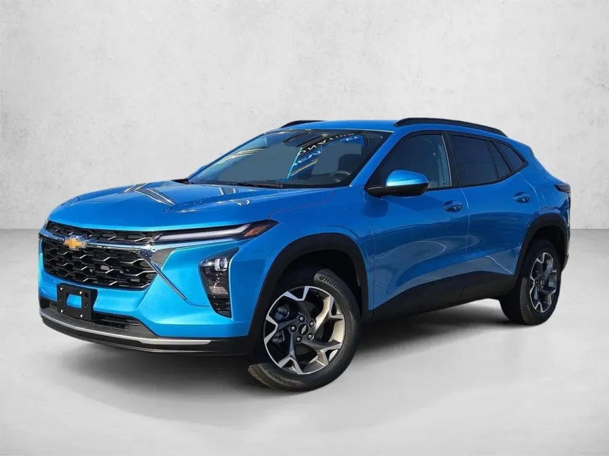 2026 Chevrolet Trax LT photo 1
