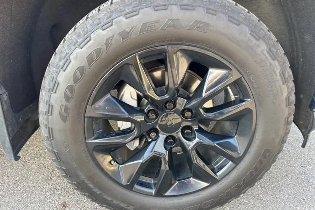 2021 Chevrolet Silverado 1500 RST photo 1