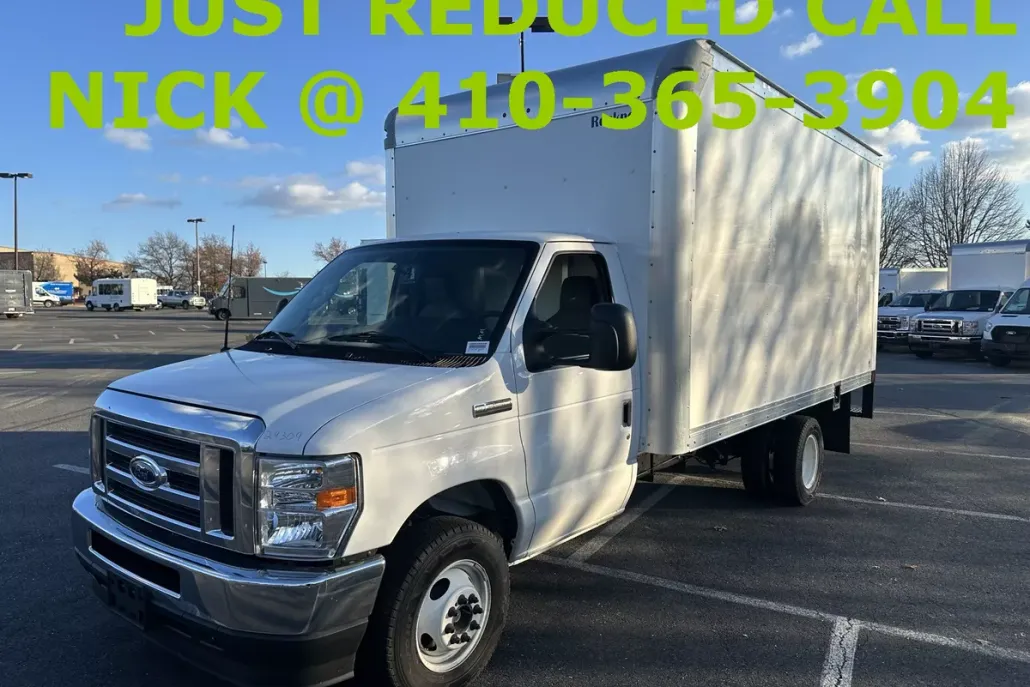 2025 Ford E-350 photo 1
