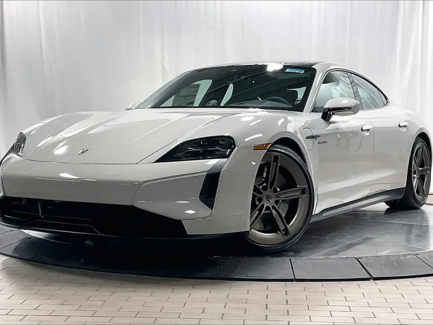 2025 Porsche Taycan Turbo photo 1