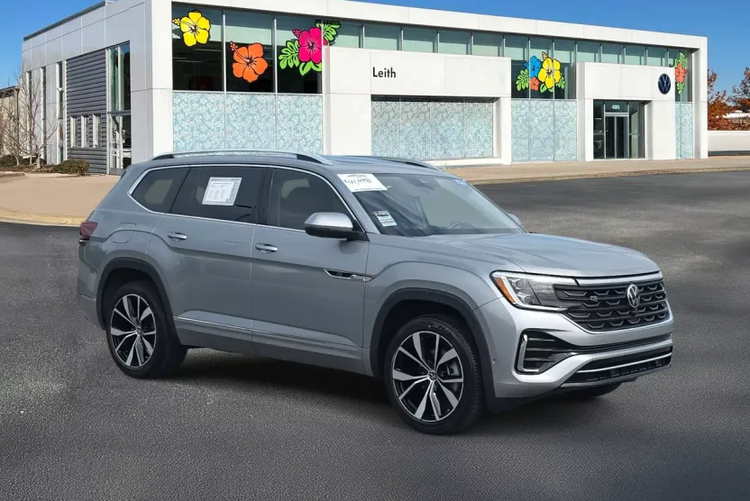 2024 Volkswagen Atlas SEL Premium R-Line photo 1