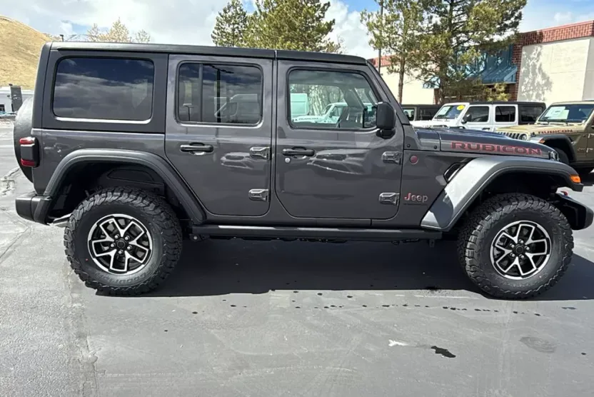 2025 Jeep Wrangler Rubicon photo 1