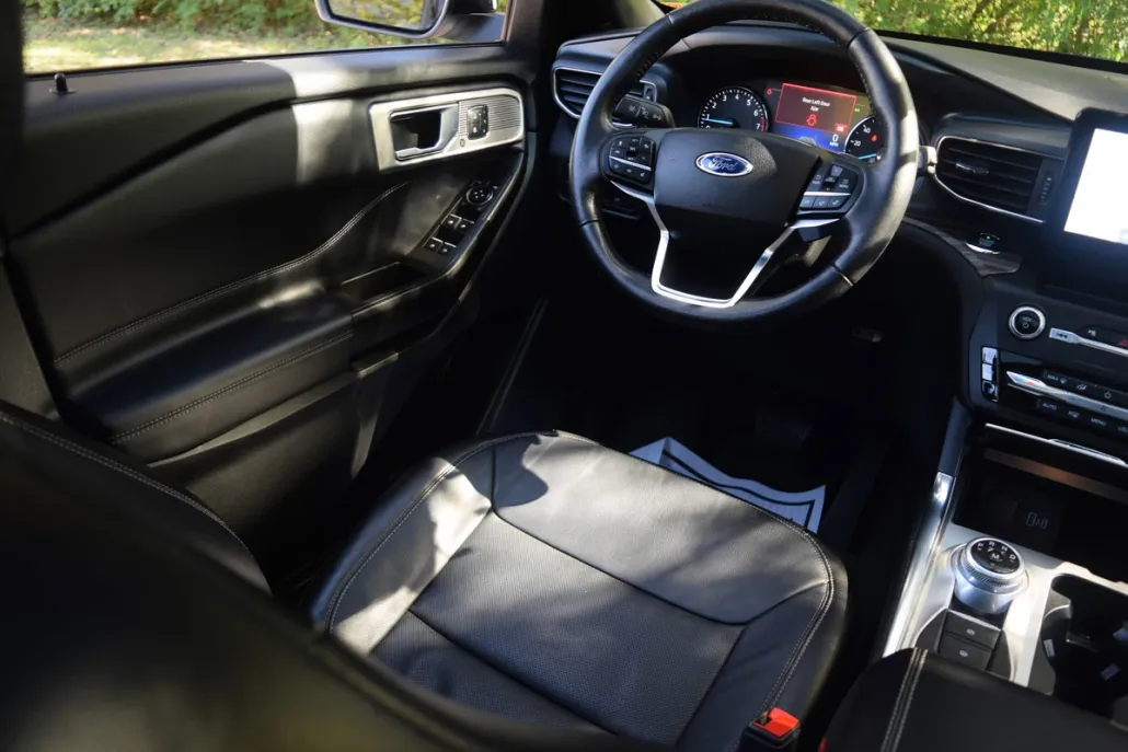 2020 Ford Explorer Limited photo 1