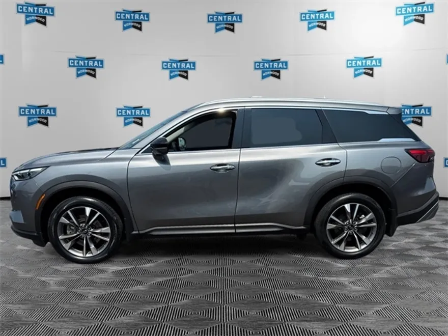 2022 Infiniti QX60 Luxe photo 1