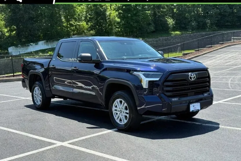 2022 Toyota Tundra SR5 photo 1