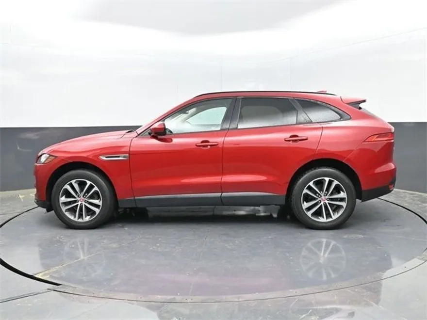 2018 Jaguar F-PACE Premium photo 1